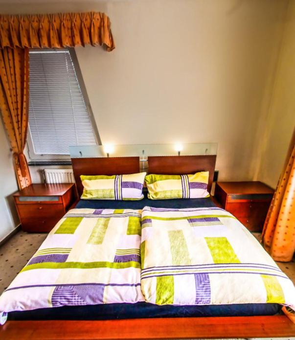 De Lux Apartment *